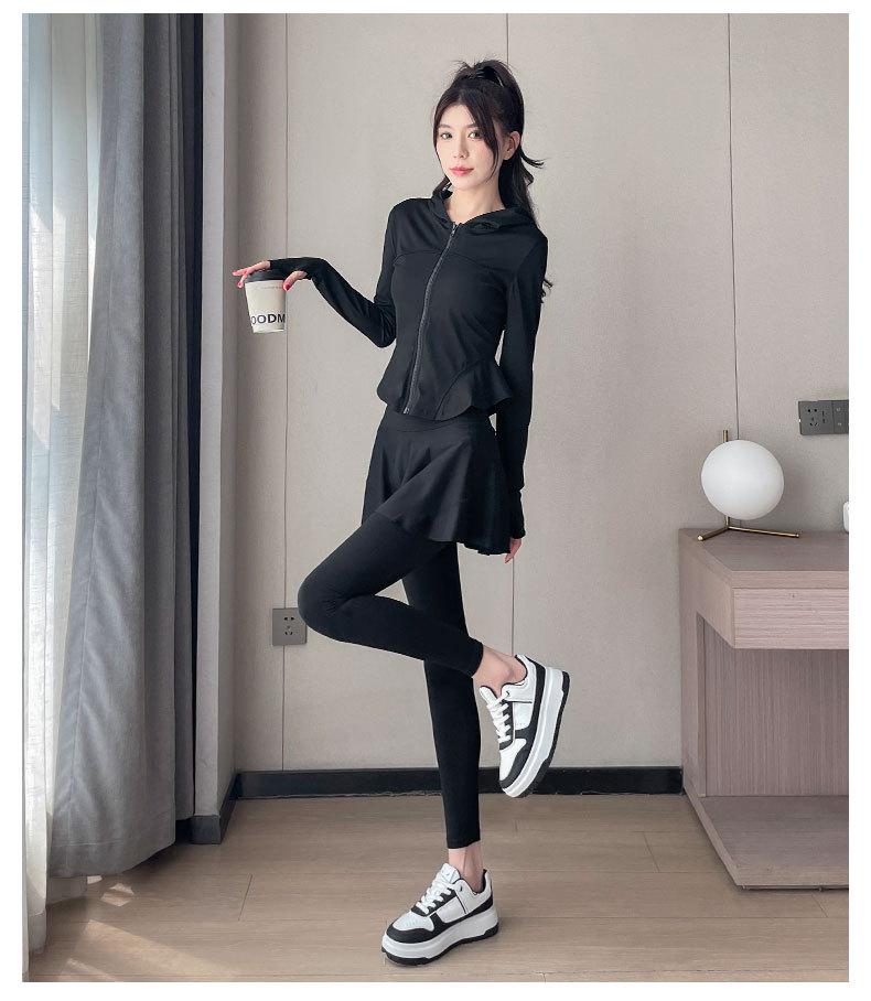 Dámská sportovní sada na badminton a jógu pro podzim/zimu 2024: Špičkové sako, sukně, kalhoty, fitness oblečení