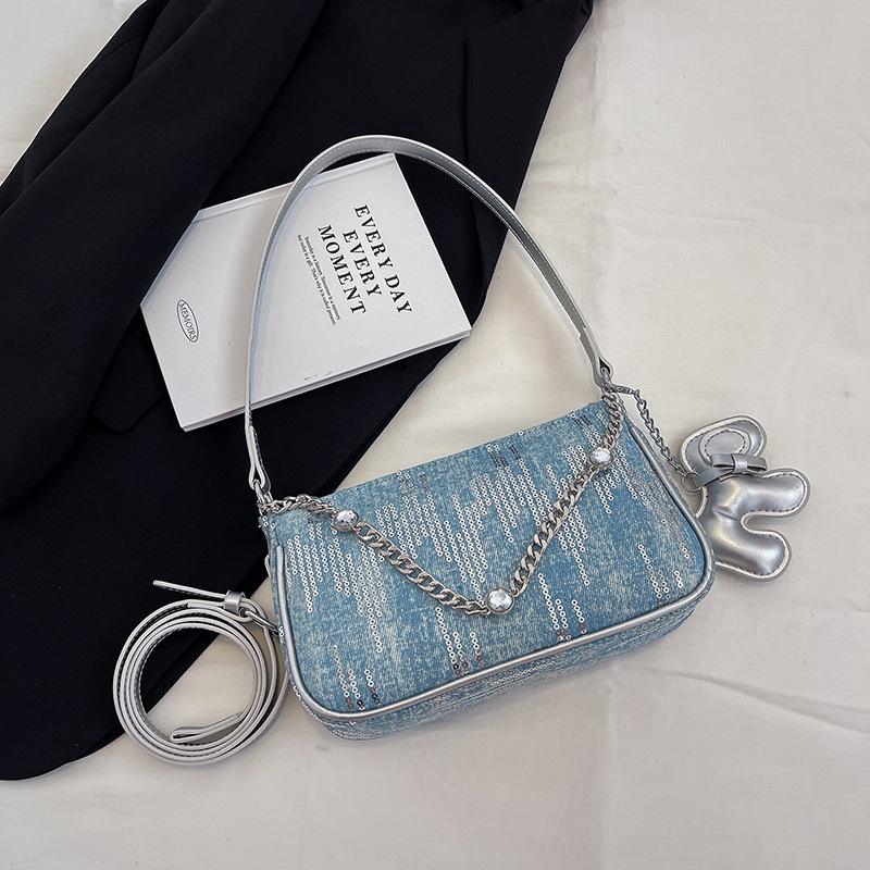 

Women s bag simple fashion shoulder small square bag summer new trend commuter bag women s simple fashion messenger bag women серебряный