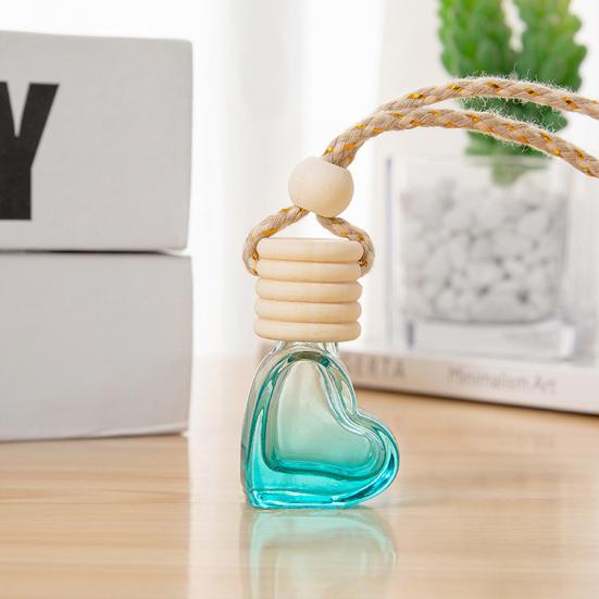 6ML Car Refillable Perfume Bottle Decoration Colorful Love Heart Shape Wood Lid Clear Glass Aromatherapy Essential Oil Empty Bottle Hanging Pendant