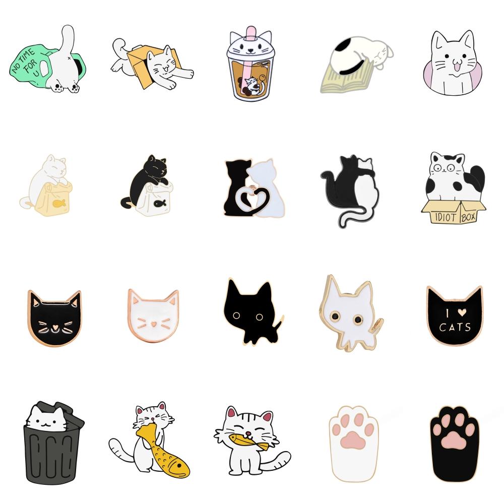 Punk Schwarze Katzen mit Messer Emaille Pins Mode Niedliche Tierbrosche Cartoon Anstecknadel Abzeichen Schmuck Geschenke für Freunde