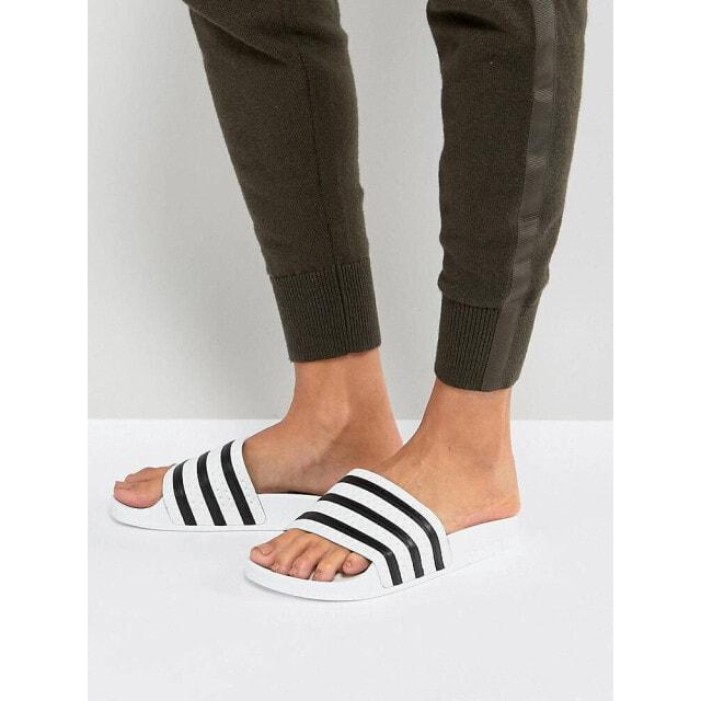 

Бело-черные шлепанцы Adidas Originals adilette