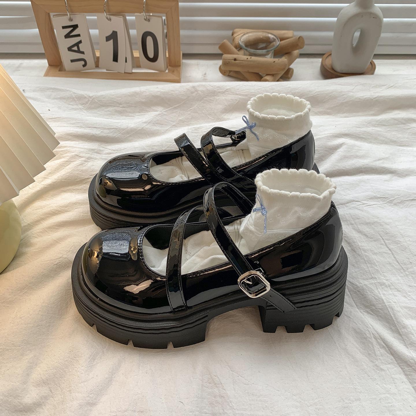 

Ретро черный британский стиль с юбкой толстый каблук маленькие кожаные туфли женские 2025 новый летний высокий класс Мэри Джейн одинарные туфли 39