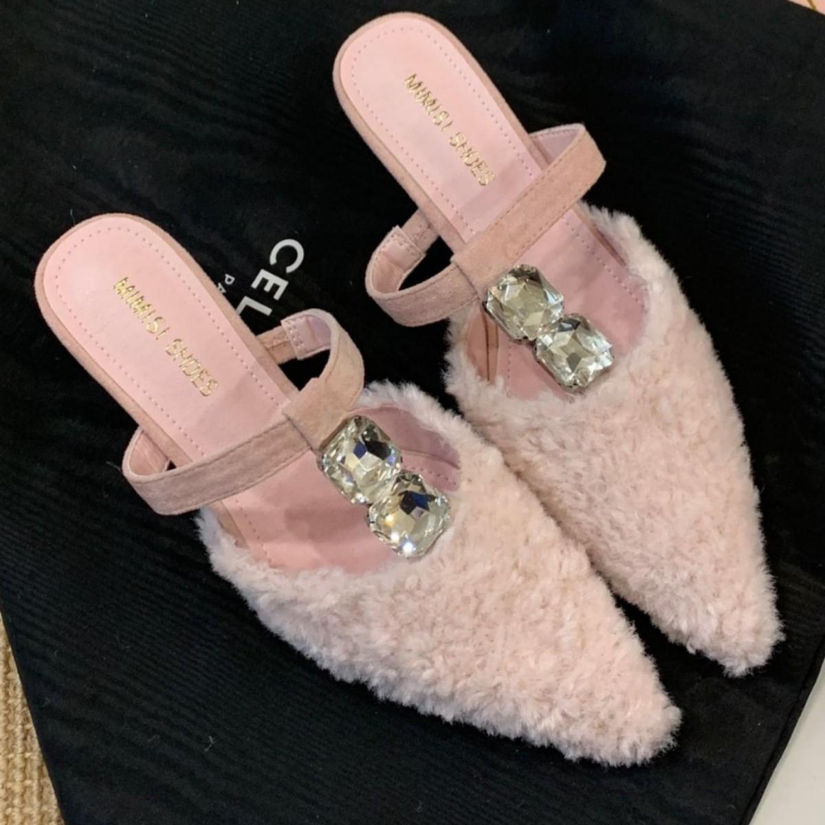 

2025 French style with skirt purple bag head drag girl wearing Korean version of fairy style kitten and lazy fluffy slippers woman 39