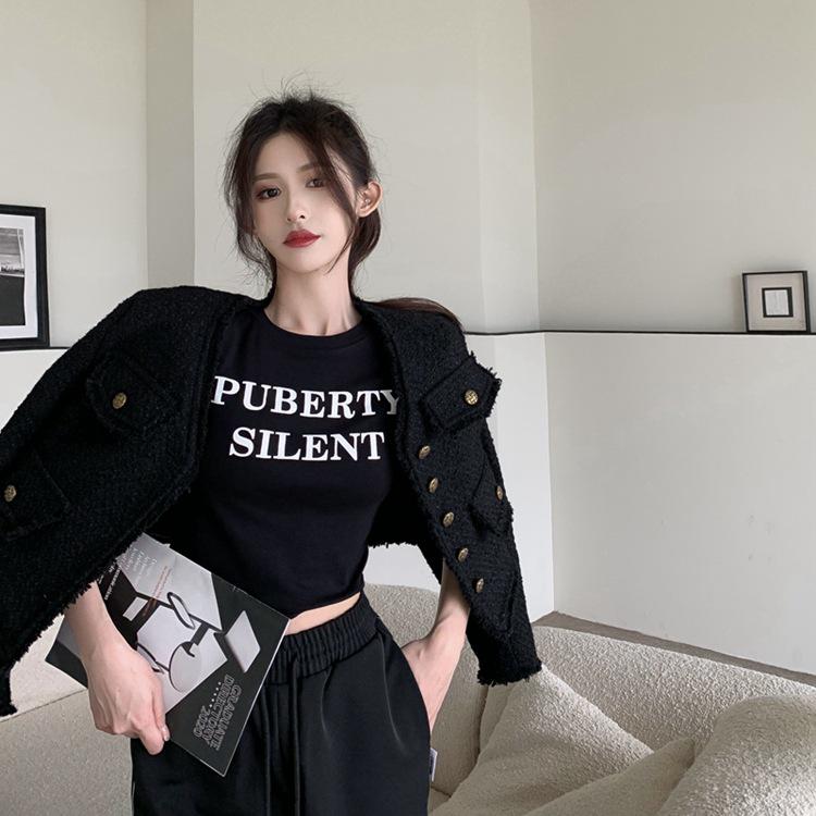 

Женский топ облегающего кроя в гонконгском стиле с принтом букв, с коротким рукавом, 2024 L чёрный