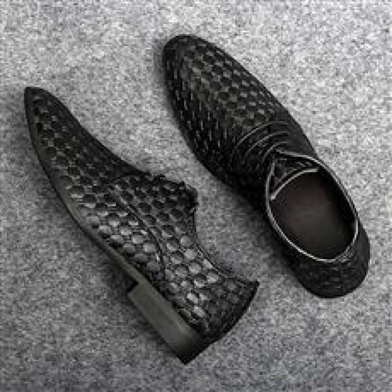 

Новые модные остроносые маленькие кожаные туфли мужские универсальные британские и корейские повседневные кожаные туфли 44 чёрный