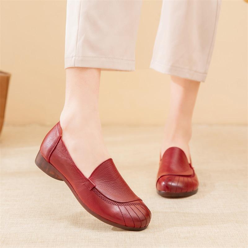 2025 Spring Genuine Leather Women's Shoes Comfortable Cowhide Soft Sole Casual Women Flat Heel Shoes Non slip Mom's Shoes