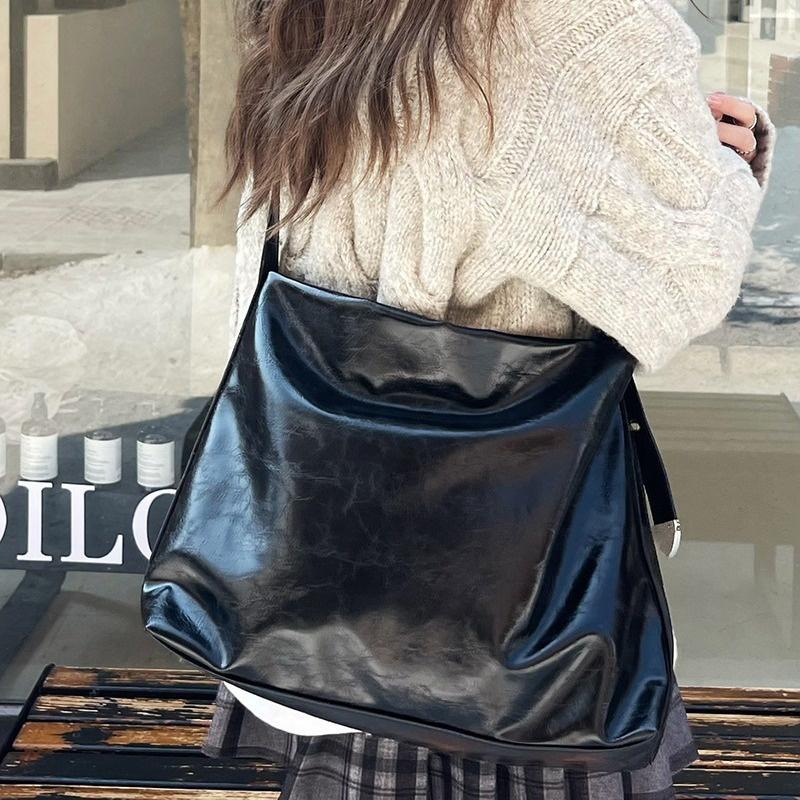 2026 New Women Black Soft Leather Large Capacity Tote Bag Fashi Lady Korean Casual Shoulder Bags Female Commute Messenger Bag