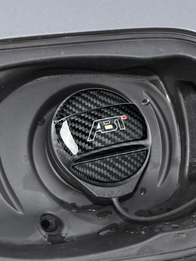 Universal Carbon Fiber Fuel Tank Cap for BMW, Honda, Toyota