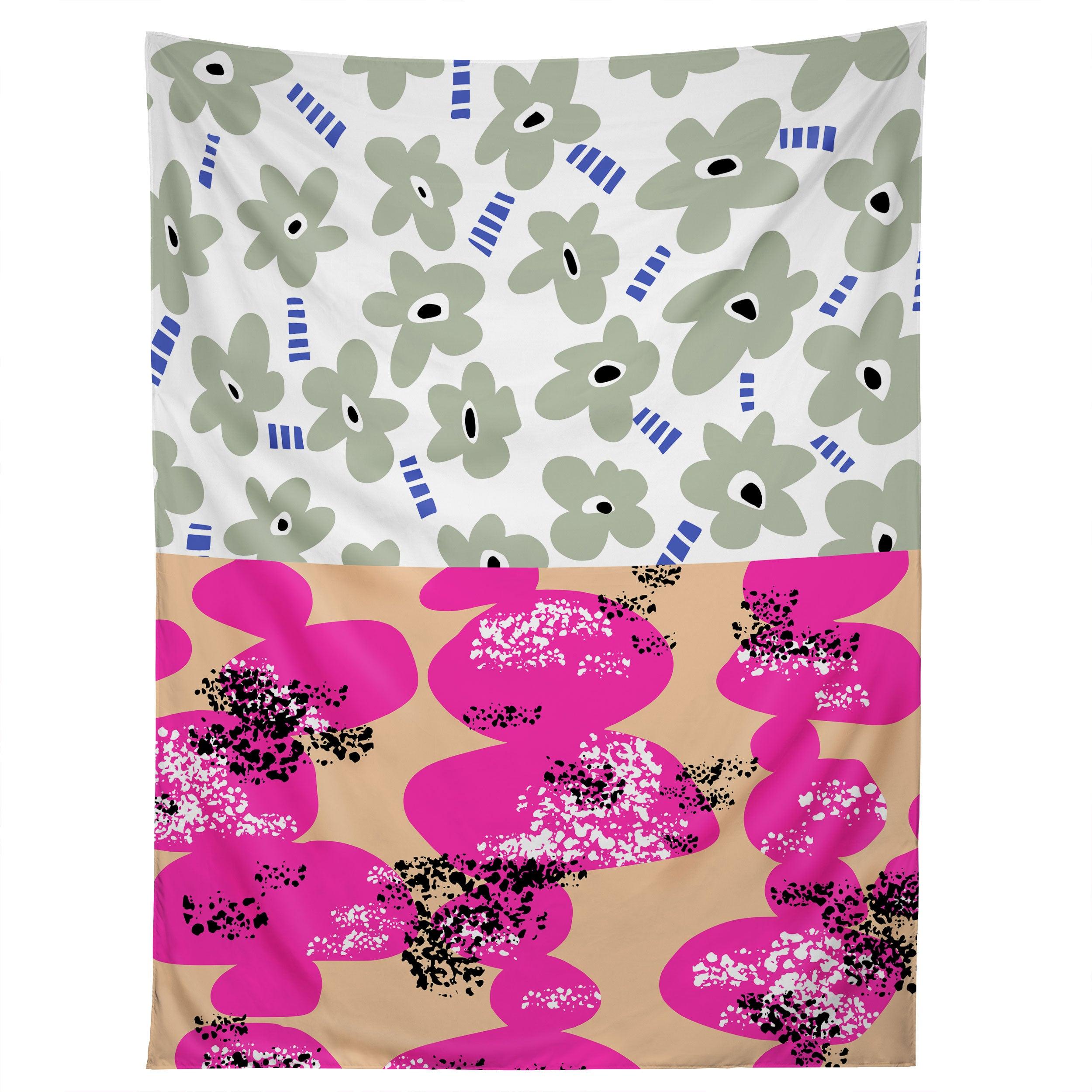 MUSEUM OF CONTEMPORARY ART tapestry 75x100