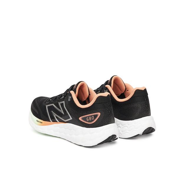 Беговые кроссовки New Balance 680