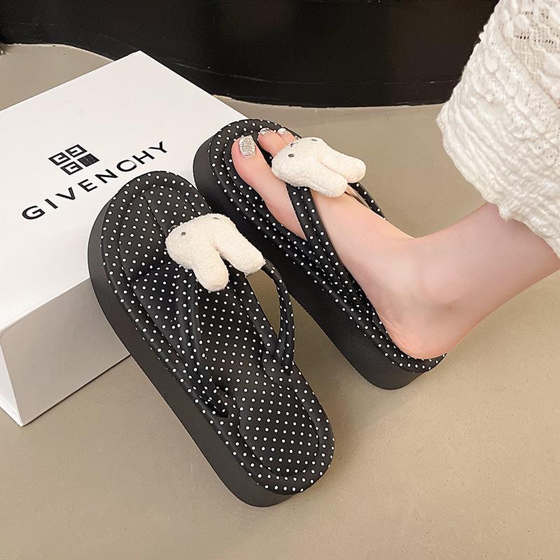 Cute Cartoon Flip-flops Women's 2025 Summer New Outer Wear Thick Bottom Heightening Beach Seaside Sandals Flip-flops