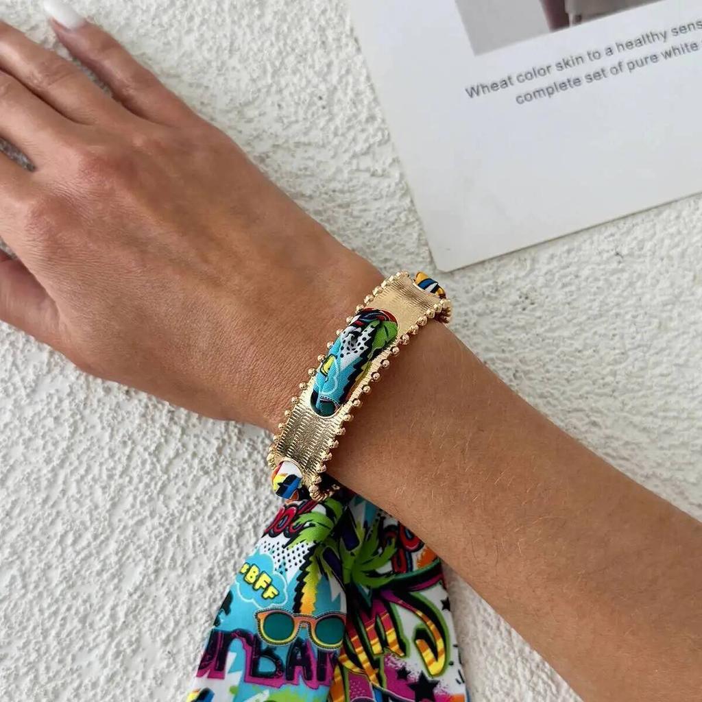 IngeSight.Z 4 Farben Klassisches Retro-Leopardenmuster Schalband Verstellbares Breites Armband Hip Hop Metall Offener Armreif Armreifen Schmuck