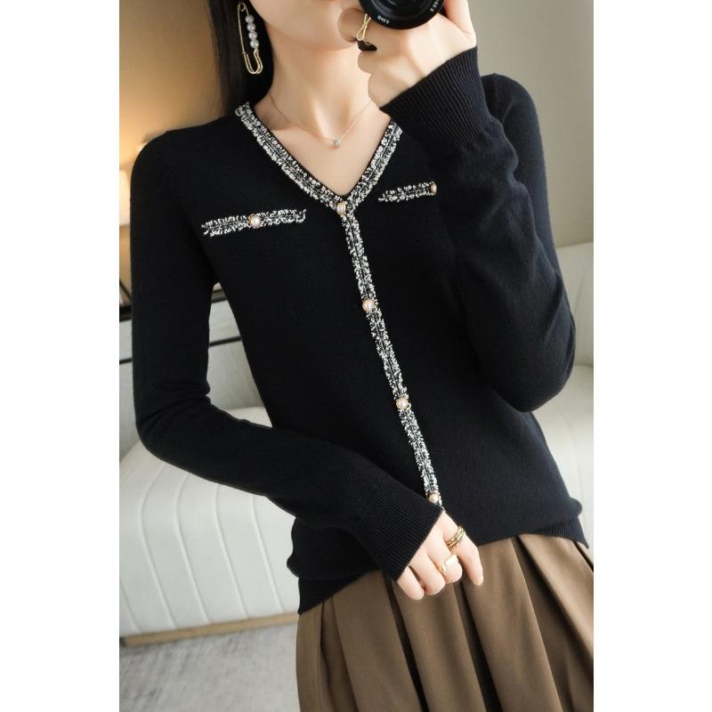 

24 Spring new knitted long-sleeved V-neck short jacket women s bottoming shirt loose and versatile fake cardigan S