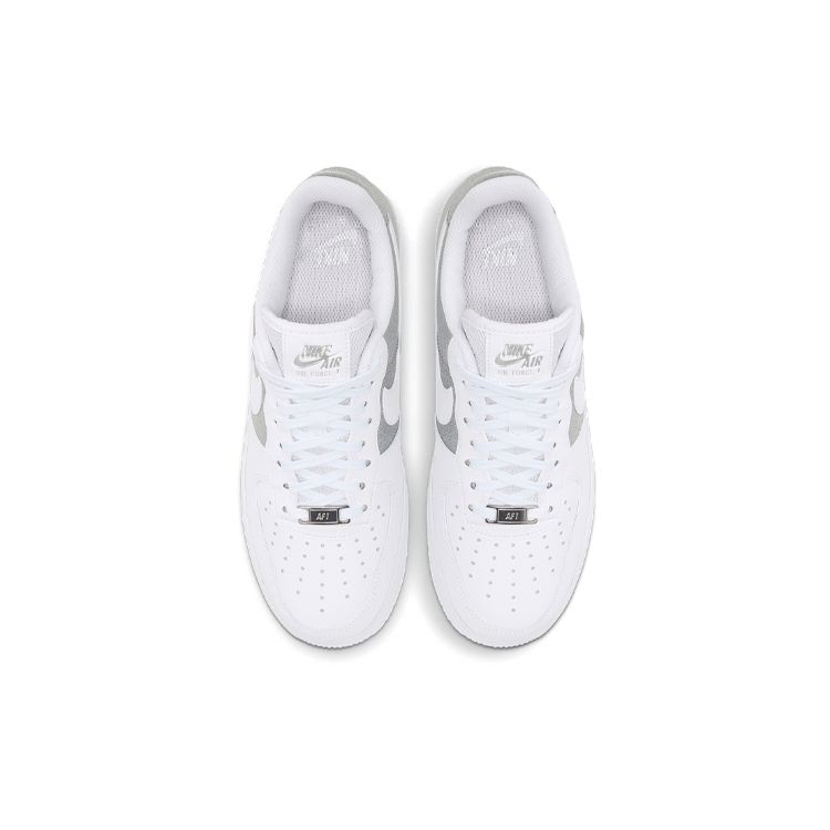 Nike Baskets Air Force 1 07 Blanc Argent Métallisé Femme DD6629-100