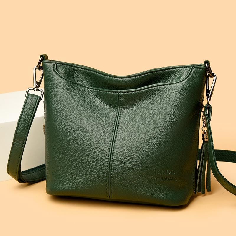 Spring and Summer New Tassel Mother Bag Fashionable and Simple Shoulder Messenger Bag Large Capacity Bucket Bag