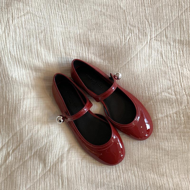 

Cowhide version~ Su Yinyin French round head leather side empty large bead flat bottom shallow mouth single shoes women s Mary Jane shoes 40