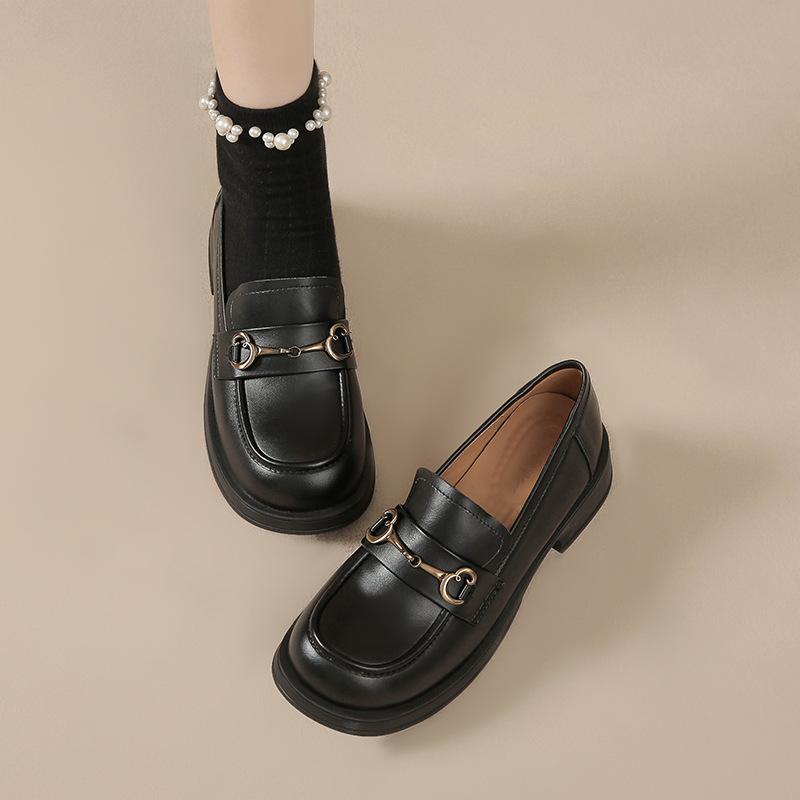 Женские повседневные туфли из мягкой кожи простые туфли на толстой подошве удобные туфли с круглым носком маленькие кожаные туфли 34 чёрный 2826₽