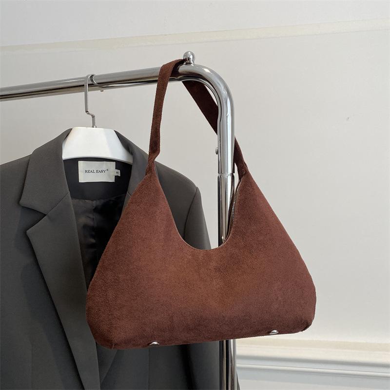 Handtasche mit großer Kapazität für unter dem Arm 2025 neuwertige Damen Retro Wildleder vielseitig Herbst und Winter tragbare Schultertasche Damen