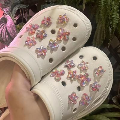 Charms Croc Papillon & Étoile Iridescents 3D, Décorations de Chaussures Colorées Amovibles, Boucles de Sabot en Résine DIY, Accessoires Kawaii Mignons