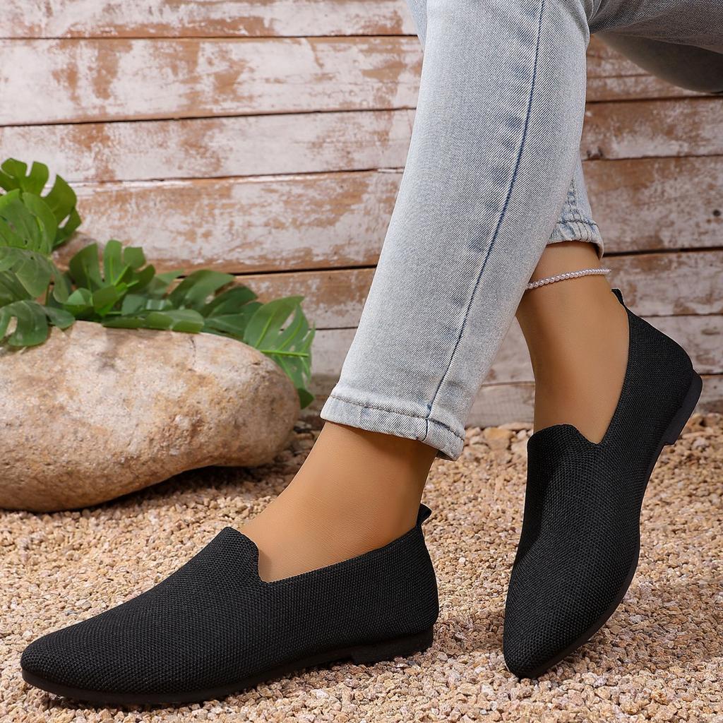 Women's Fashion Large Size Pointed Toe Slip On Casual Shoes Lightweight Breathable Fabric Upper Flexible Sole Comfortable Fit