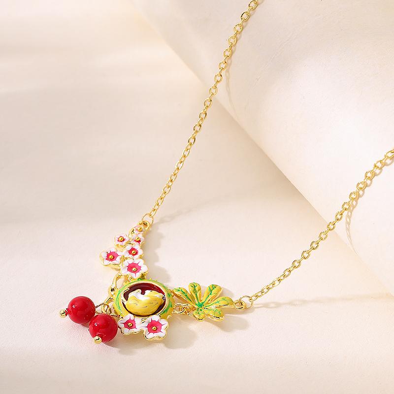 

Xiaohongshu fashion temperament drip oil enamel glaze flower pendant necklace natural sweet pastoral collarbone chain