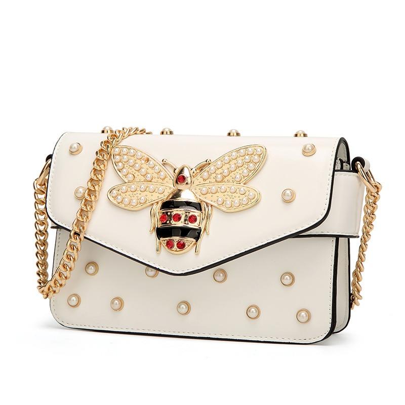 Nuova borsa a forma di ape con perle Borsa a tracolla messenger versatile europea Borsa piccola da donna dolce alla moda