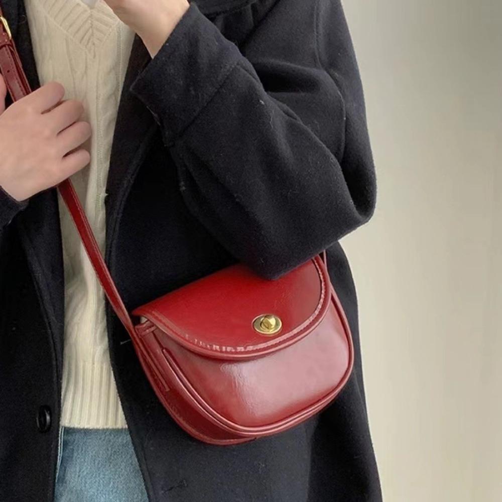 Vielseitige Messenger Bag Hochzeits Tasche 2024 Neu Retro Rote Satteltasche Nische High-End Texturierte Messenger Bag