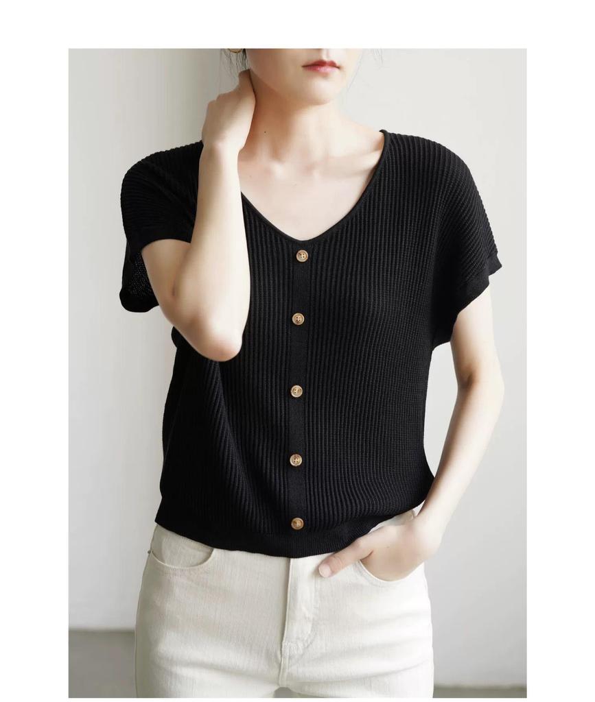Exquisite French Retro Ice Silk V-Neck Knitted Summer T-Shirt for Women