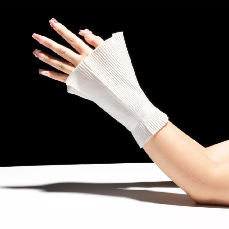 Victorian Ruffled Neck Cuff False Collar and Faux Wrist Cuffs Set for Halloween Costumes and Historical Role Play Event