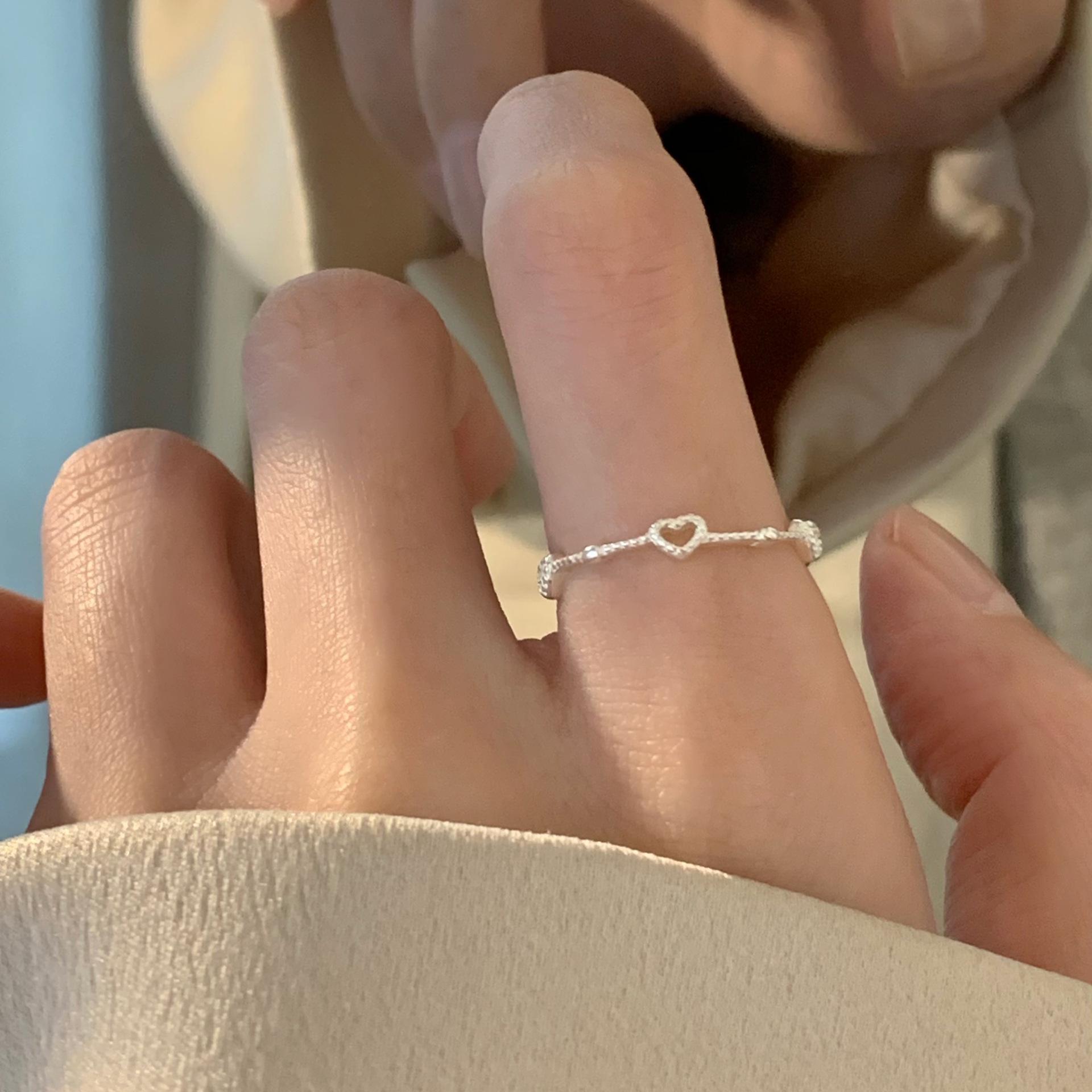 Elegant Adjustable Heart Ring for Women – Trendy, Versatile Style Adjustable