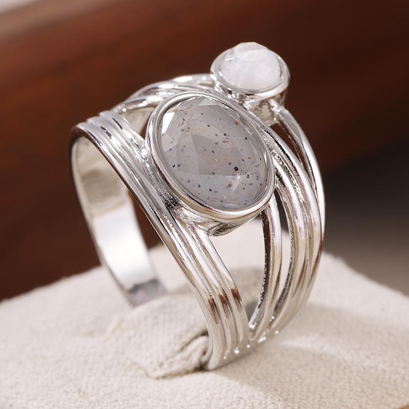 Vintage Inlaid Grey Stone Women's Ring Ethnic CopperColor Geometry Daily Wear Party Jewelry Anniversary Gift