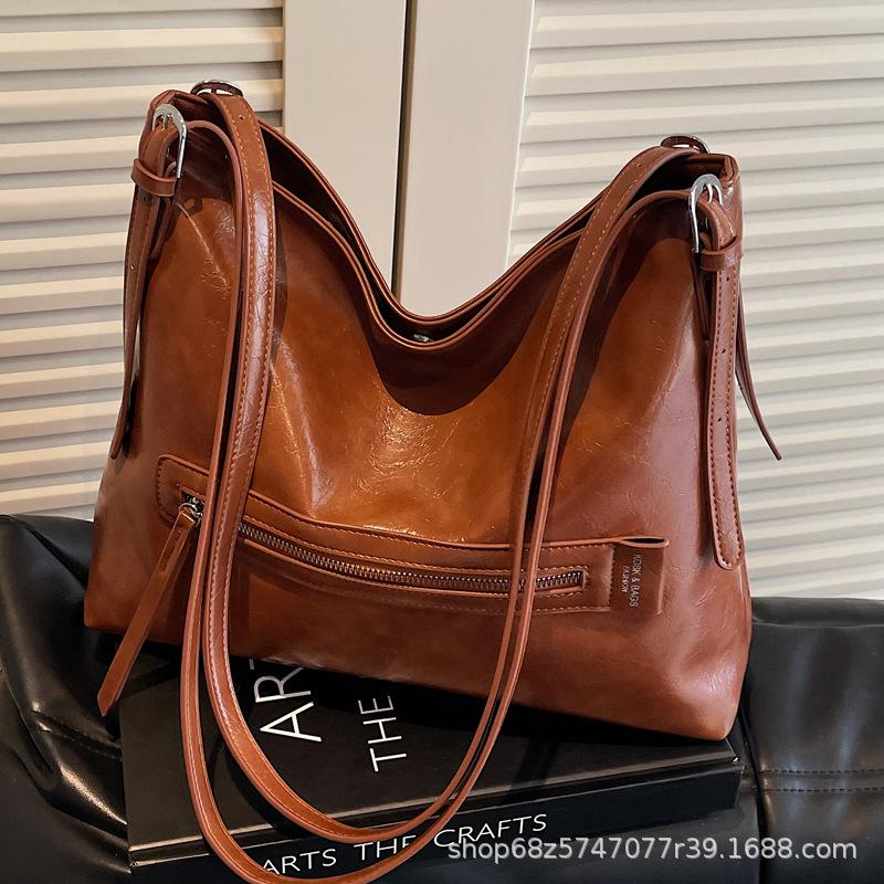 Large capacity new retro fashion versatile casual simple trend texture foreign style commuting shoulder crossbody tote bag