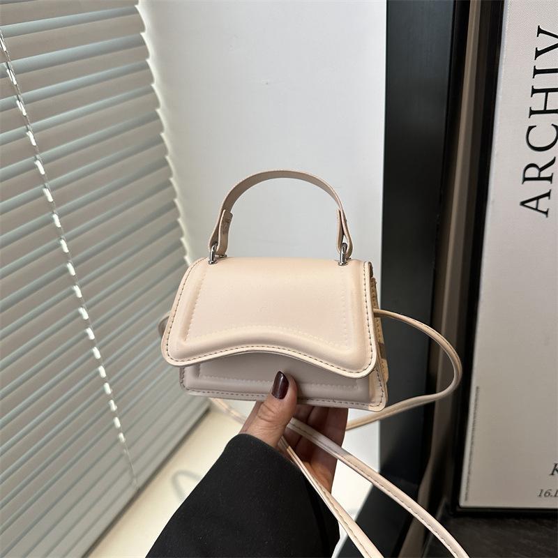 Retro Solid Color Quilted Shoulder Bag New Fashion Simple Handbag Trendy Ladies Crossbody Purse