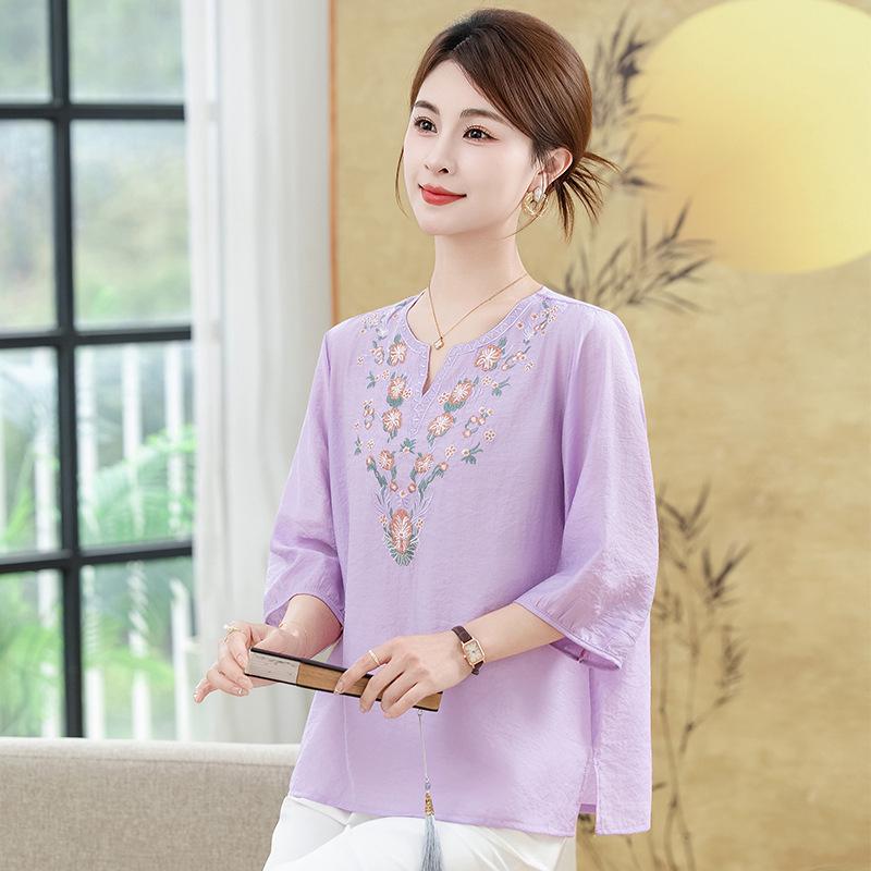 

Summer Embroidered Cotton-Linen Top: Breathable Short Sleeve T-shirt for Young Moms & Mature Women 4XL [Recommended 67.5-75 kg] світло-фіолетового кольору