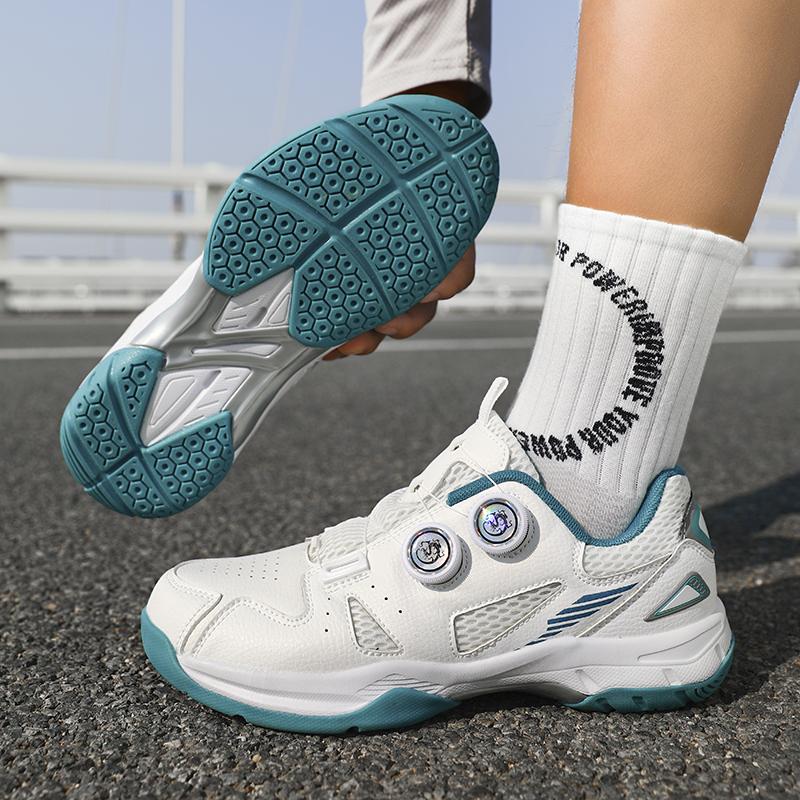 The New Badminton Shoes Are Ultra-light Torsion-resistant Breathable Anti-slip Wear-resistant and Shock-absorbing Sports Shoes
