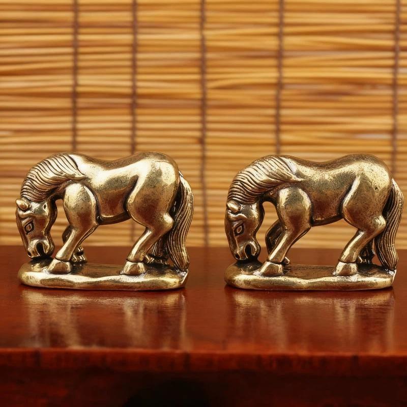 1 Stück Kind Reiten Home Office Schreibtischdekoration 2026 Jahr des Pferdes Messing Feng Shui Pferdefiguren Miniaturgeschenk