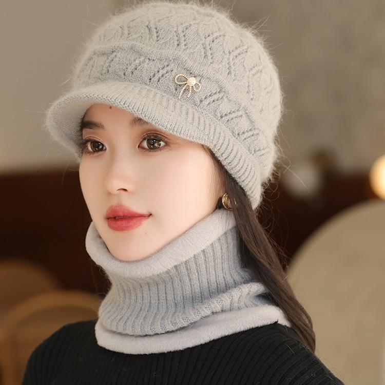 Fashionable and Versatile Wool Peaked Hat with Velvet Ear Protection  Mother's Hat  Cold Proof Knitted Hat