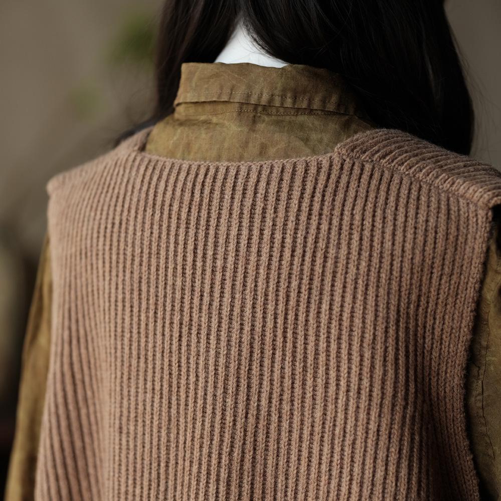 Ancient Mud Retro Wool V-neck Loose Vest Sweater