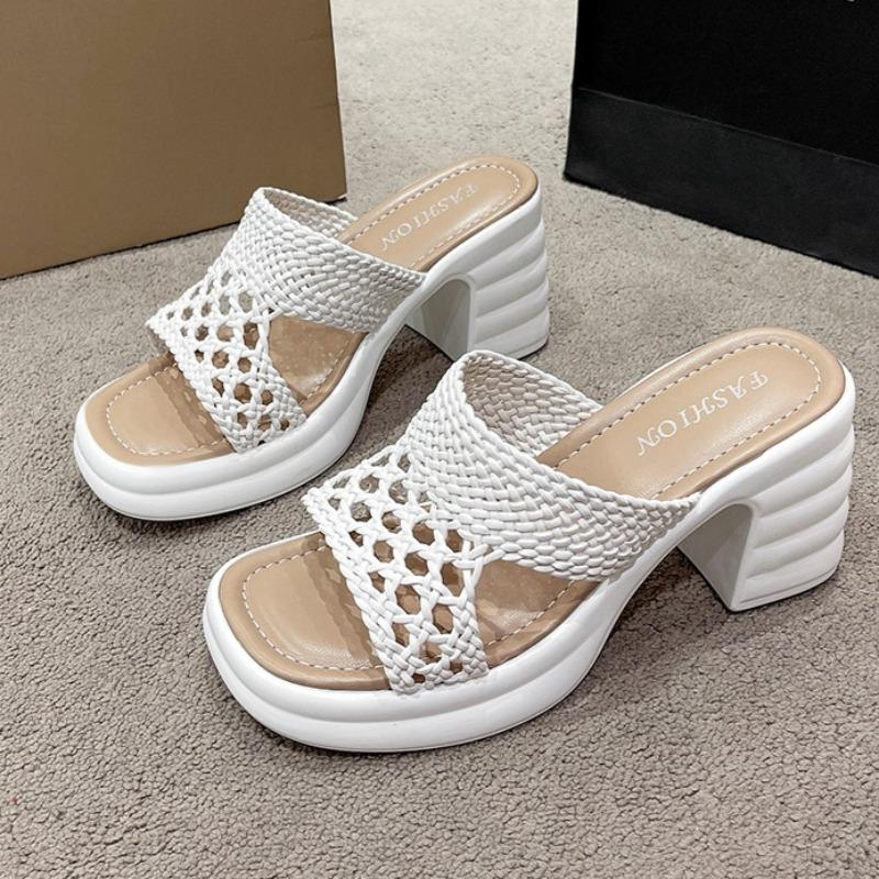 Fashion Plus Size Fashion Block Heel Slippers Summer New Round Toe Open Toe Woven Cutout Platform High Heel Mopping