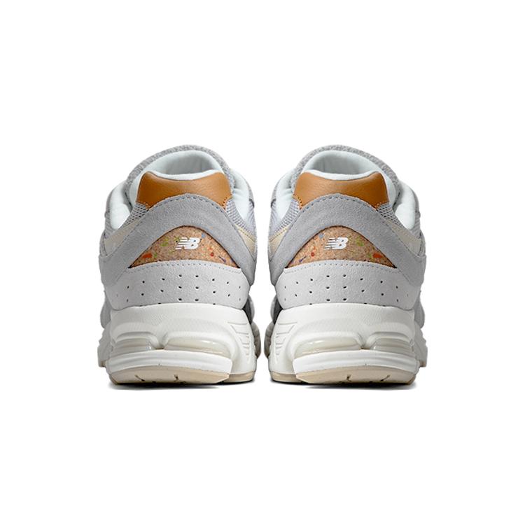 Nové New Balance 2002R Betonově šedé M2002RSB