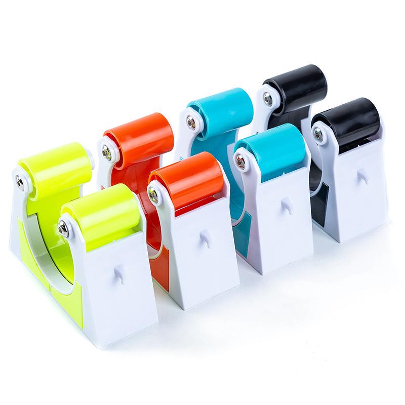 Compact Road Bike Tire Clamp Set with Space-saving Parking Hanger