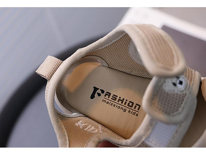 "2024 Summer Baby Sandals: Breathable Mesh, Closed Toe, Soft Sole, Non-Slip Walking Shoes for Boys and Girls" 
