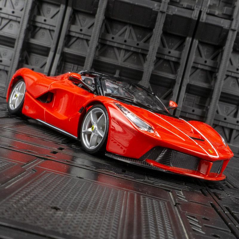 

Ббураго 1:18 Ferrari LaFerrari Кабриолет Сплав Модель Автомобиля Украшение Коллекция