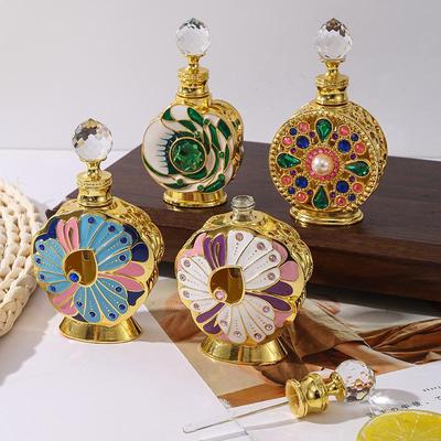 Parfümflasche im Dubai-Stil mit Wüstenrose – eleganter Behälter mit floralem Duft