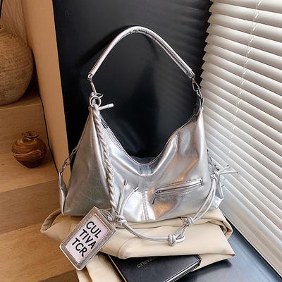 Summer Niche Solid Color Underarm Bag Fashion Shoulder Oblique Span Bag Women 2025 New Popular Commuter Tote Bag