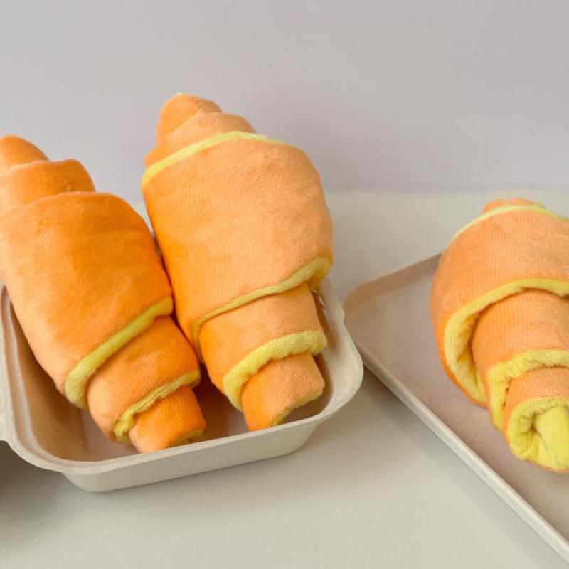 Hunde-Kauspielzeug Weiche Croissant-Form Welpen-Zahneinlage-Spielzeug Verstecktes Futter Interaktives Plüsch-Haustierspielzeug Haustierbedarf Für Drinnen oder Draußen