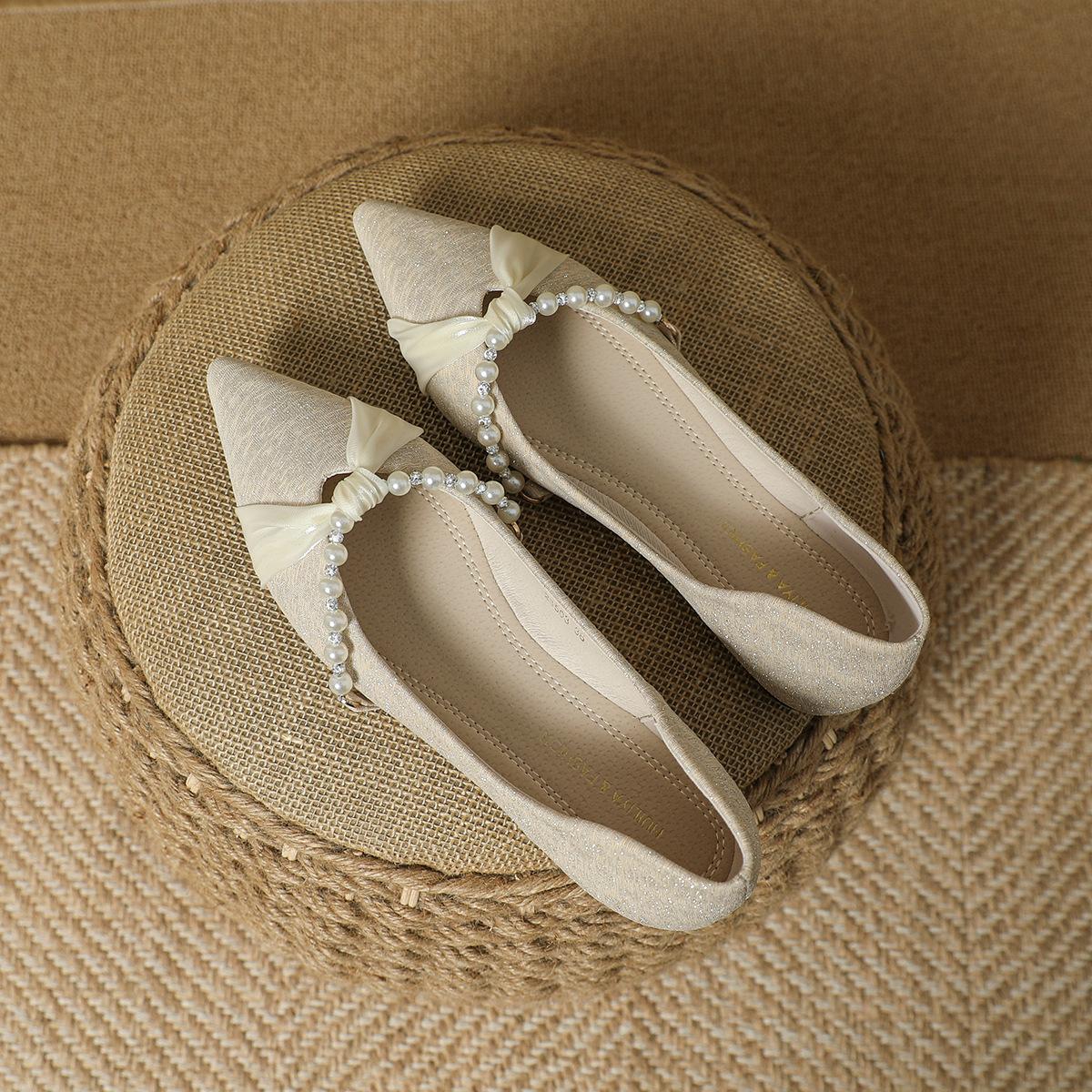 

Женские туфли-лодочки лето 2025 весна и осень новый темперамент острый носок плоская подошва маленький ароматный ветер мелкий вырез весенние женские туфли 23503 40 золотой