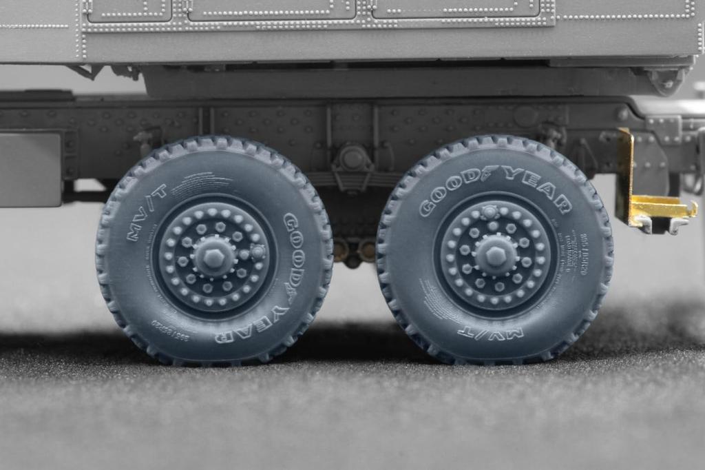 M142 Hymars Wheel Set Monmodel Plastic Model Parts SCXWM72002S Scale-X 1/72 Weight-Deformed (6 Pieces) (for Foreart) (Military Vehicle)
