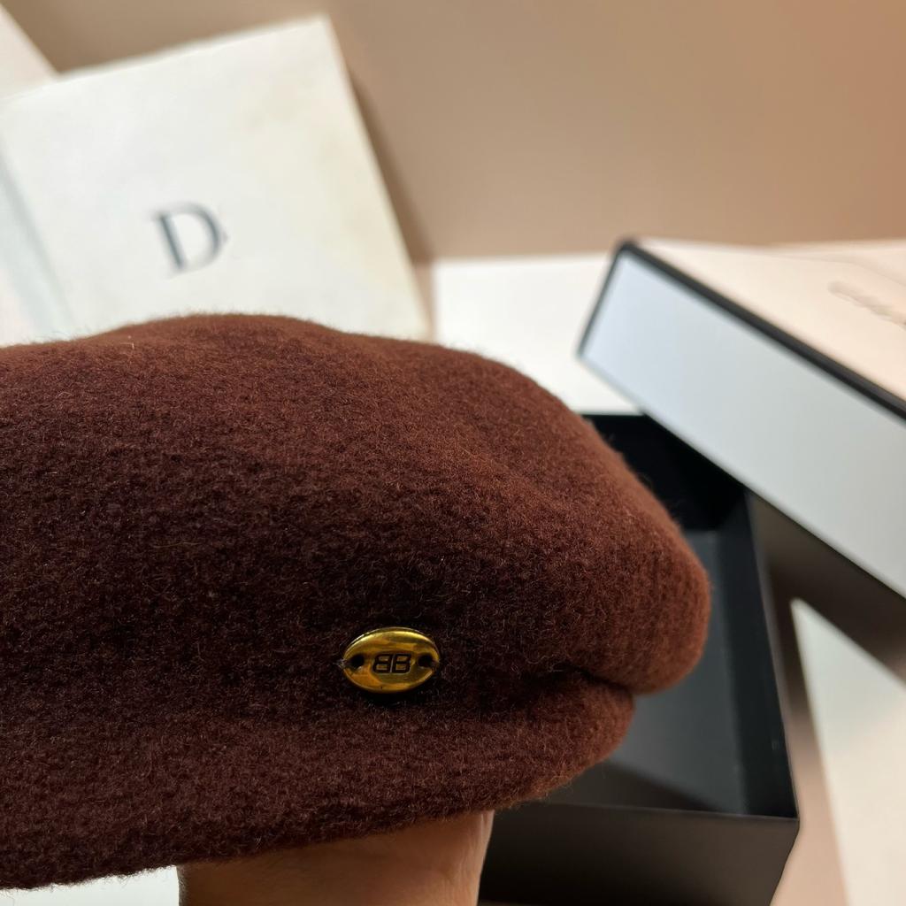 Granular Wool Shaped Beret Japanese Three-Dimensional Edge Pressing Irregular Temperament Large Print Painter Hat Versatile