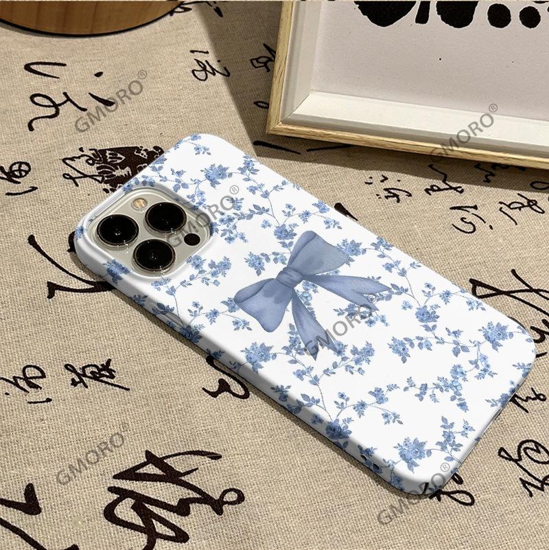 Blue floral bow iPhone17 high-end film, Apple 16Pro anti-drop mobile phone case.